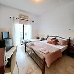 Elysia Paralimni
